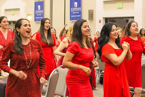 Ascension Texas hosts Vestido Rojo.